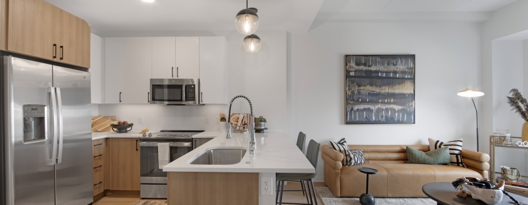 2 BR Apts Near North Liberties